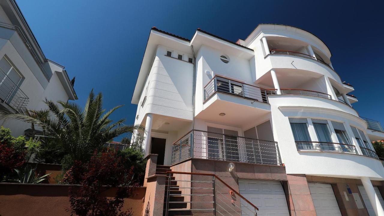 Sea View Apartment In Ičići エクステリア 写真